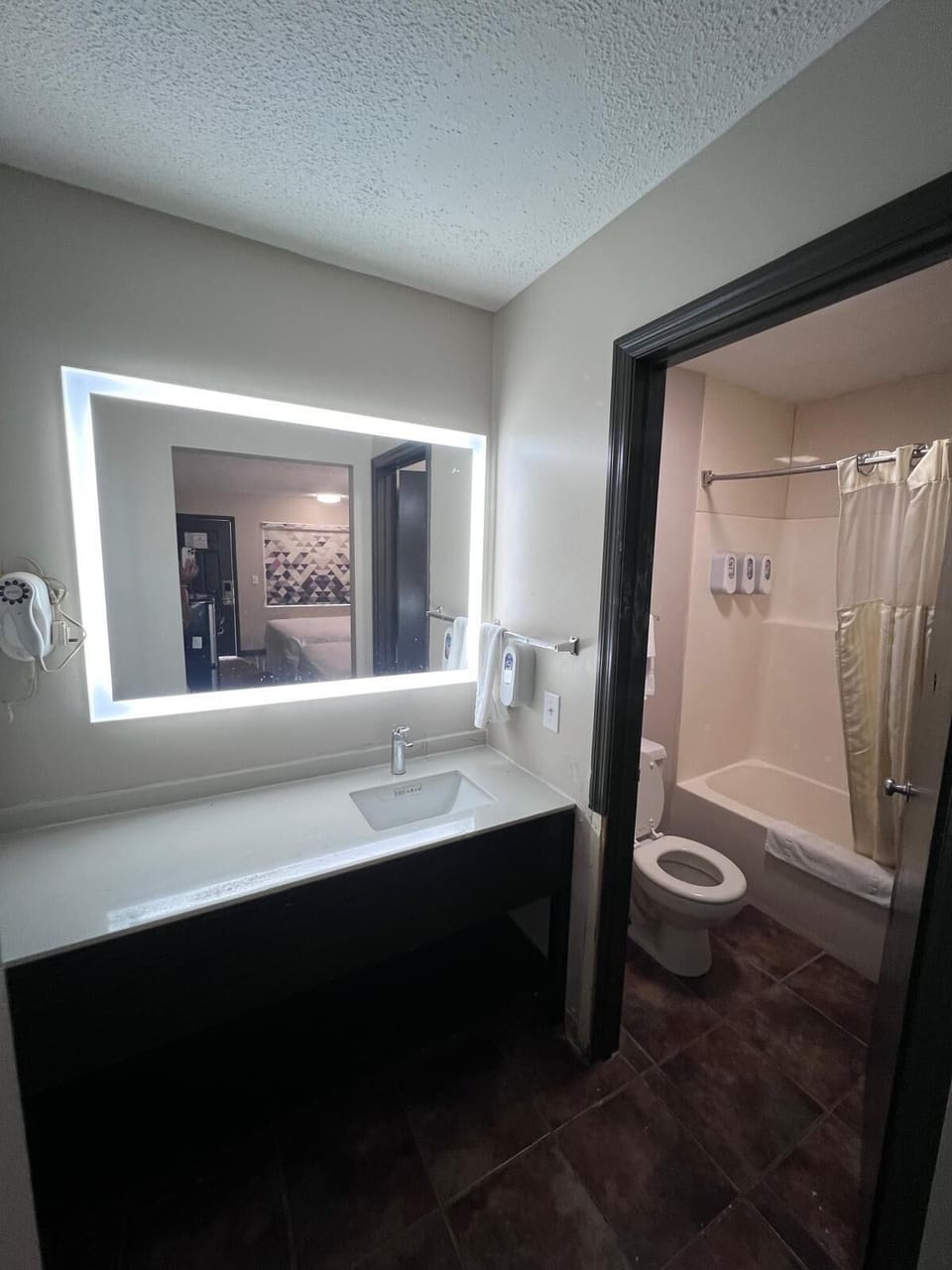 Standard Double Room | Desk, laptop workspace, blackout drapes, iron/ironing board