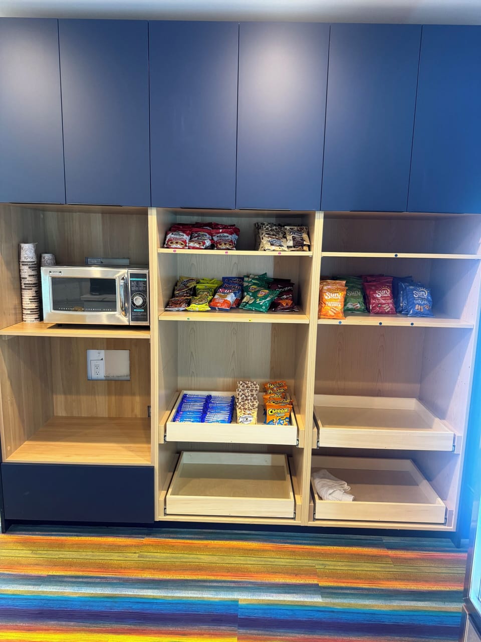 Snack bar