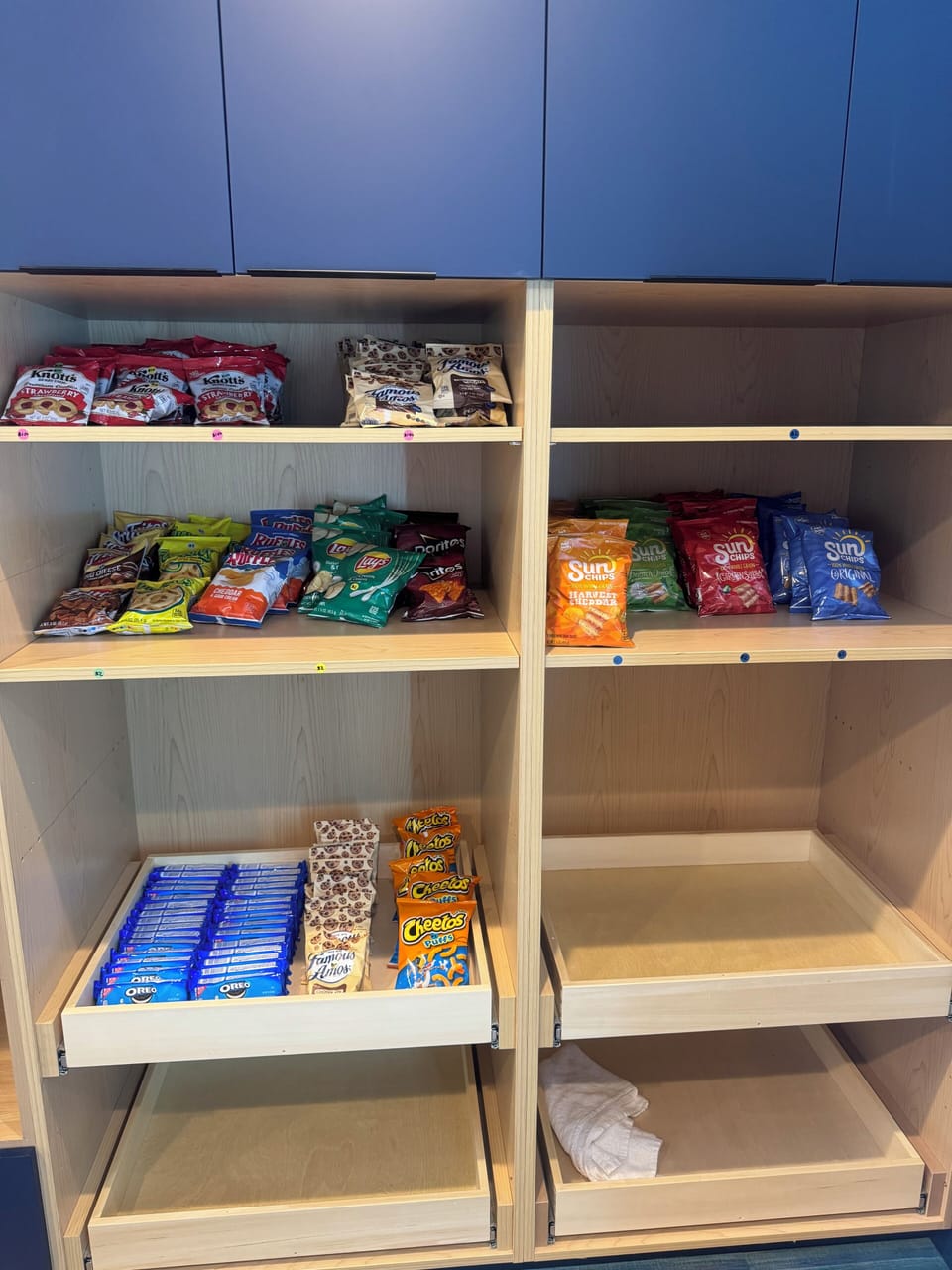 Snack bar