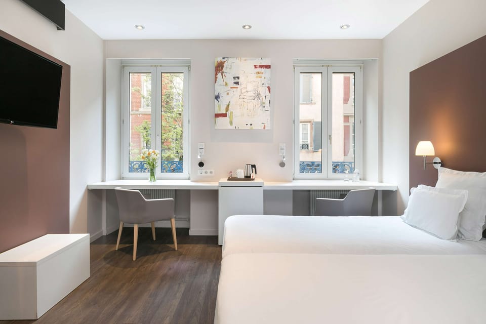 Superior Twin Room | In-room safe, desk, soundproofing, iron/ironing board (on request)