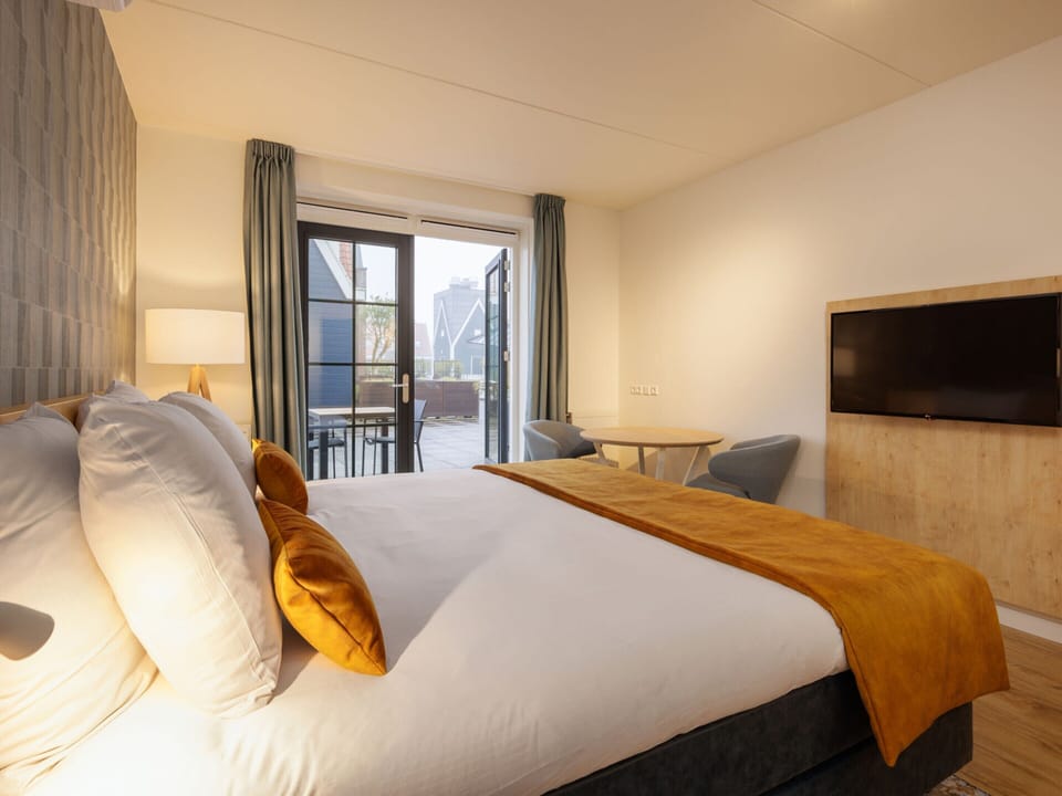Apartment | 1 bedroom, individually furnished, bed sheets
