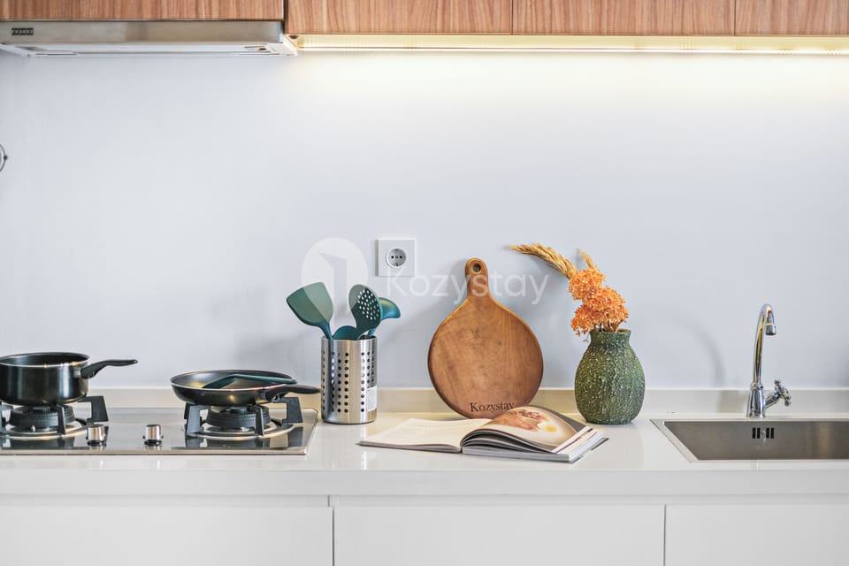 Apartment, 2 Bedrooms, City View | Private kitchen | Full-size fridge, microwave, stovetop, rice cooker