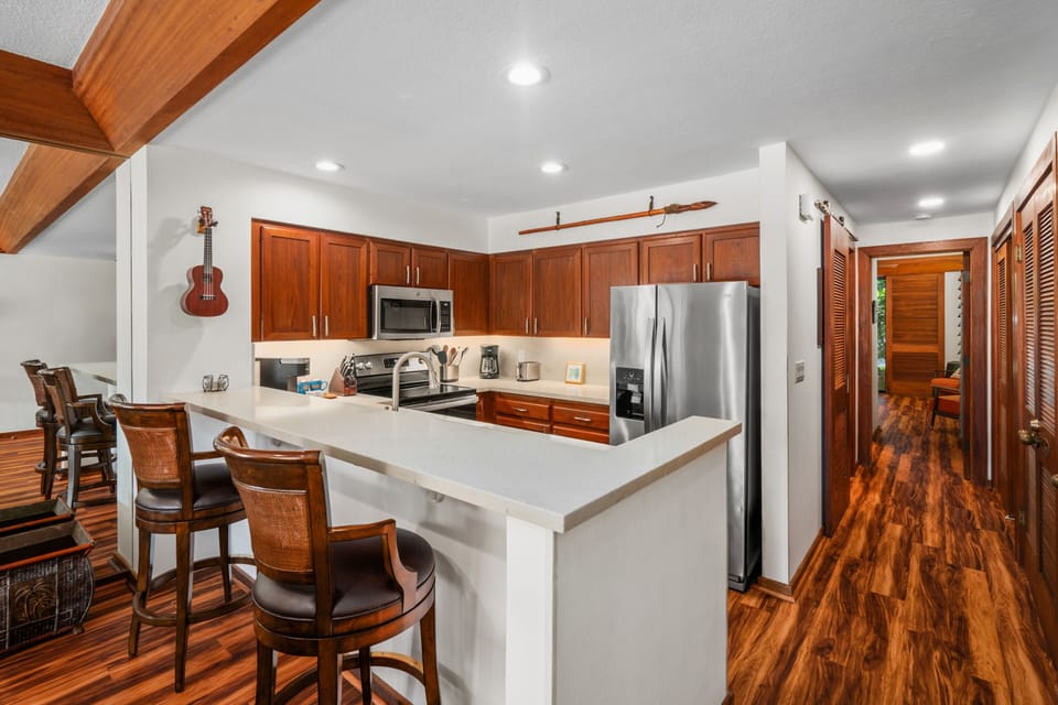 Townhome, 1 Bedroom | Private kitchen | Fridge, oven, coffee/tea maker, toaster