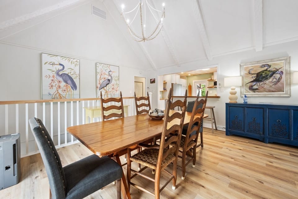 House, 6 Bedrooms | Dining