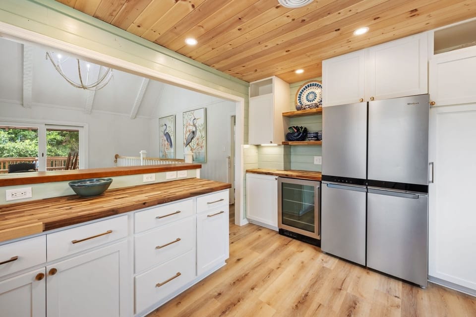 House, 6 Bedrooms | Private kitchen | Coffee/tea maker, fridge, oven, toaster