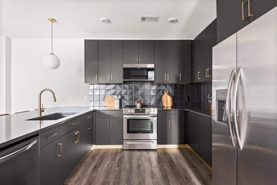 Our Fully Equipped Kitchen is Perfect for Crafting Delicious Home Cooked Meals!