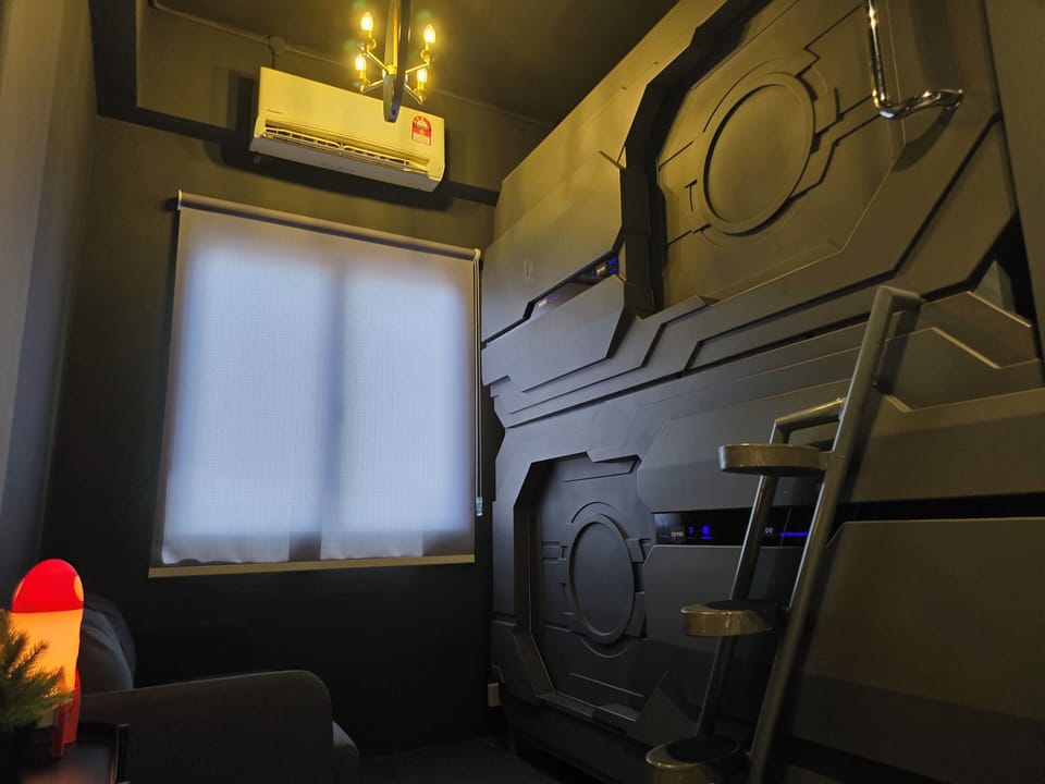 Deluxe Double Bed with ensuite Bathroom | Free WiFi