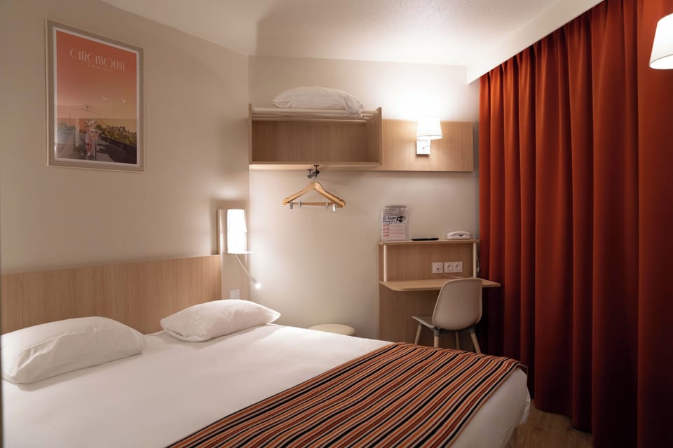 In-room safe, desk, blackout drapes, soundproofing