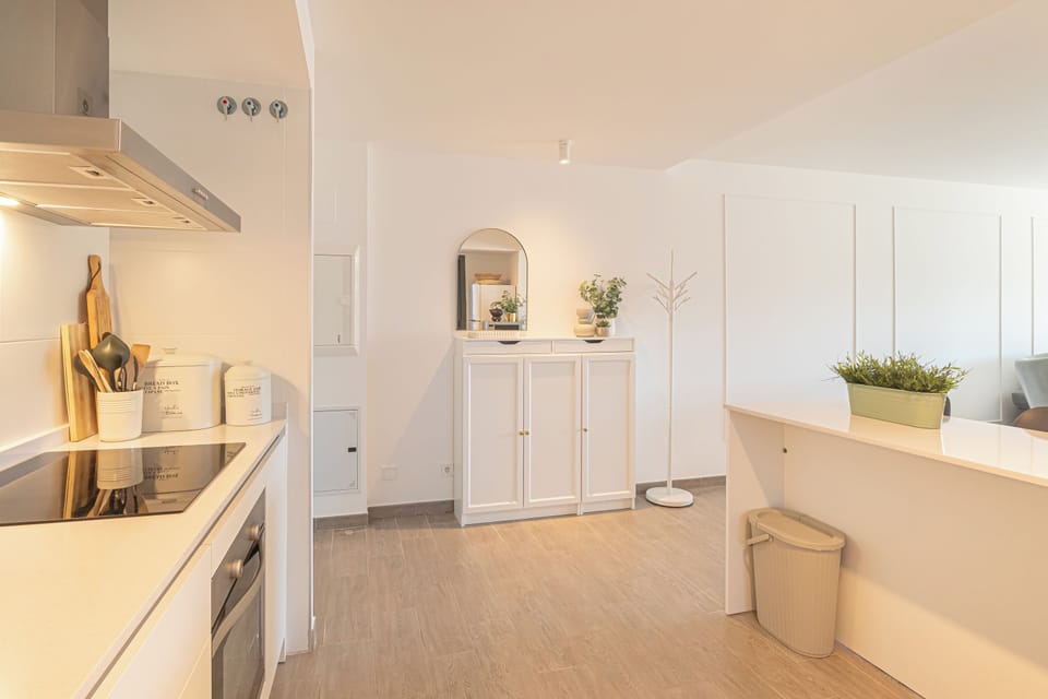 Family Apartment, Multiple Bedrooms, 2 Bathrooms, Mountainside (Luxury La Cala With Pool) | Private kitchen | Fridge, microwave, oven, stovetop