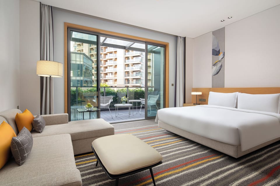 Executive Studio | Down comforters, minibar, free WiFi, bed sheets