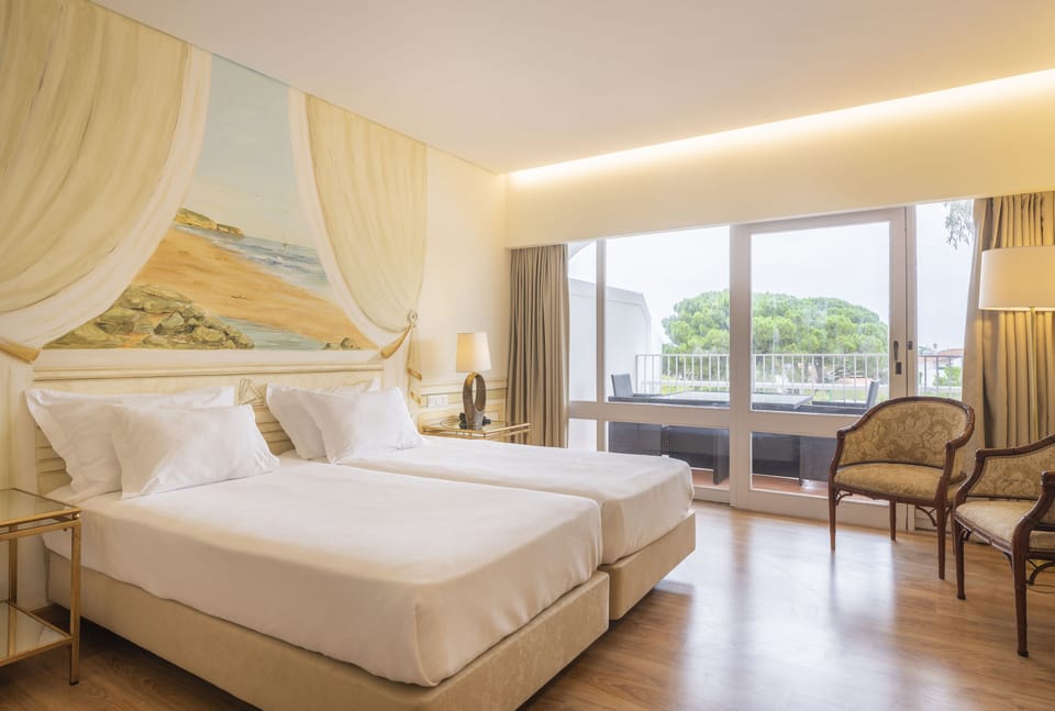 Family Apartment, 2 Bedrooms | Desk, blackout drapes, soundproofing, WiFi (free)