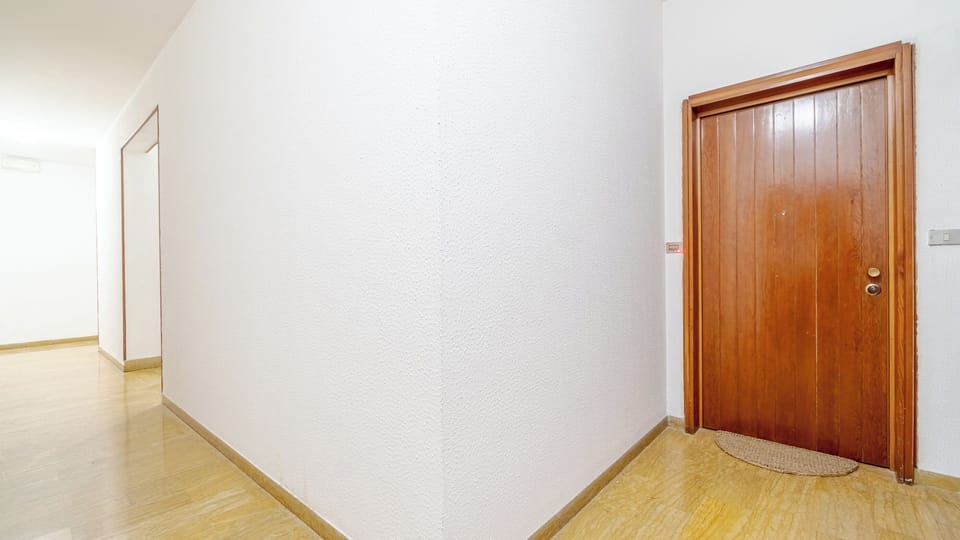 Apartment (0 Bedroom) | Interior
