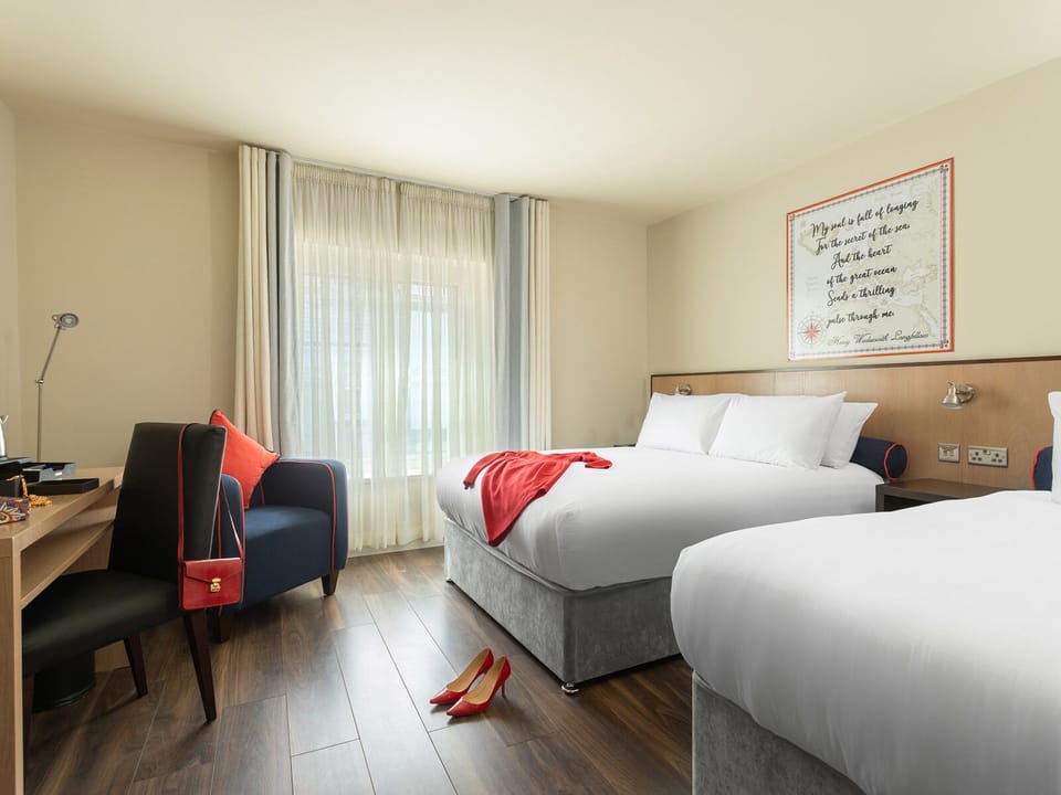 Classic Twin Room | Hypo-allergenic bedding, in-room safe, iron/ironing board, free WiFi