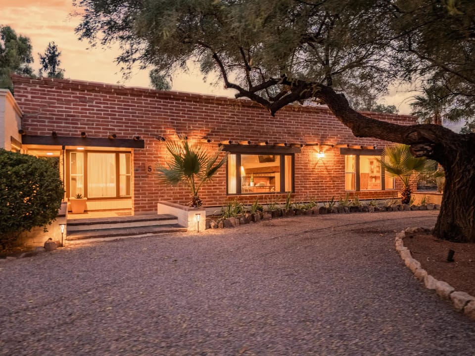 Villa 5 in the evening