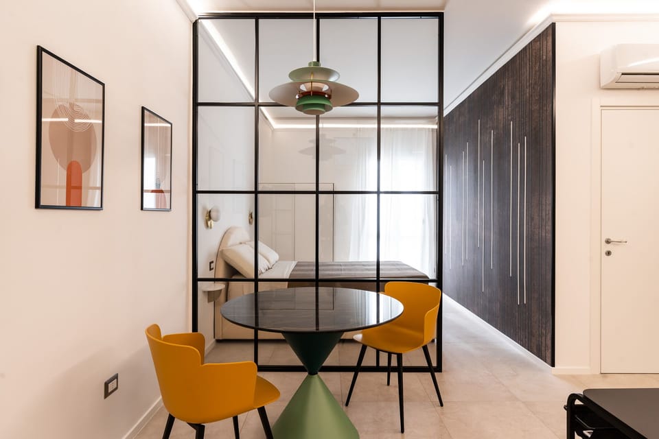 Apartment | Living area | 35-inch TV with digital channels