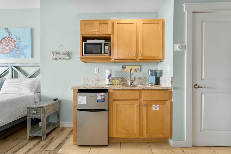 4-web-or-mls-15100-front-beach-rd-1205