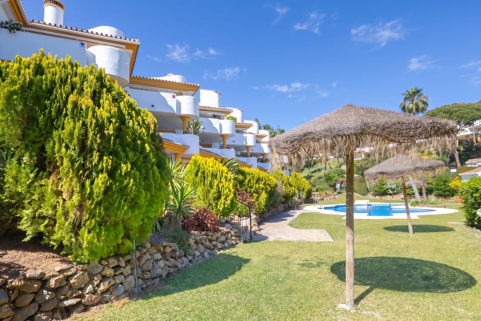 Honeymoon Penthouse, 3 Bedrooms, 2 Bathrooms (Calahonda Golf) | Property grounds