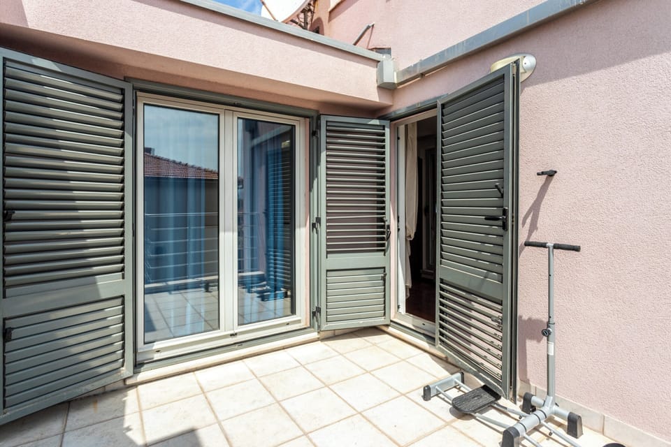 Villa | Exterior