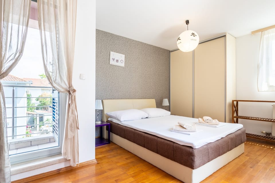 Villa | 4 bedrooms, iron/ironing board, free WiFi, bed sheets
