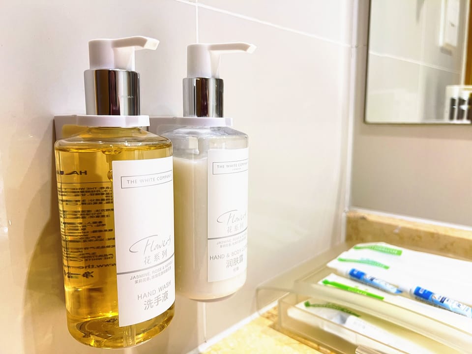 Combined shower/tub, free toiletries, hair dryer, bathrobes