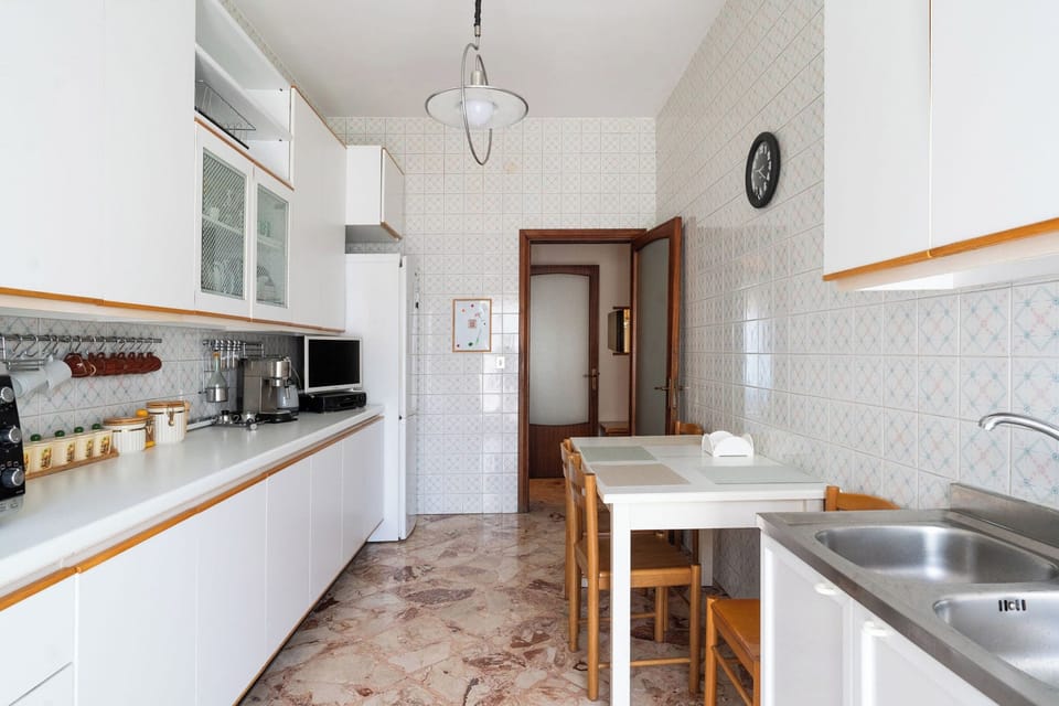 Apartment, Balcony | Private kitchen