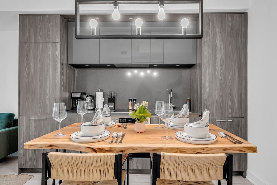 Executive Suite | In-room dining