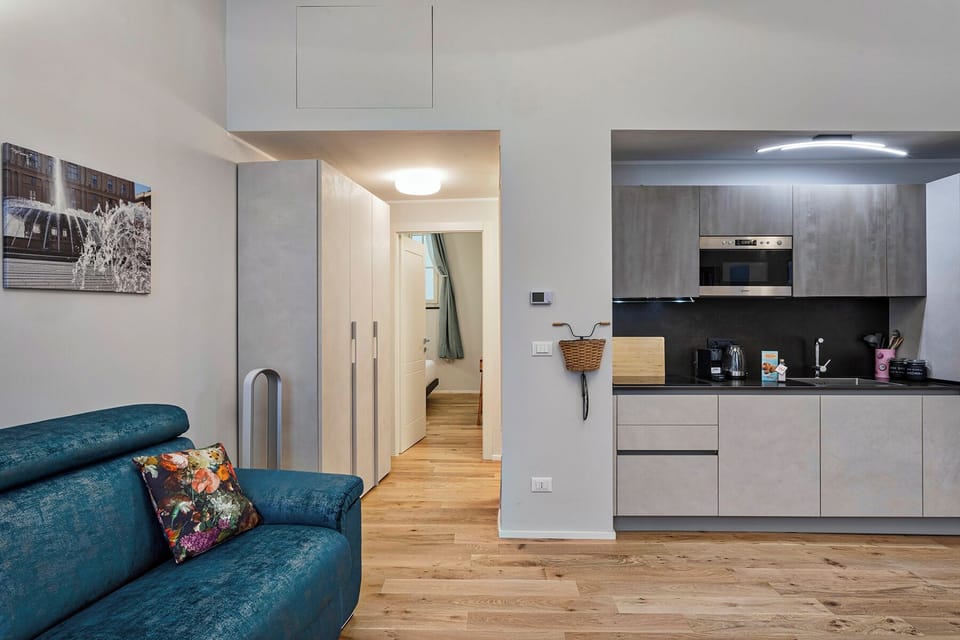 Apartment, Courtyard View | Private kitchen | Espresso maker, electric kettle, toaster