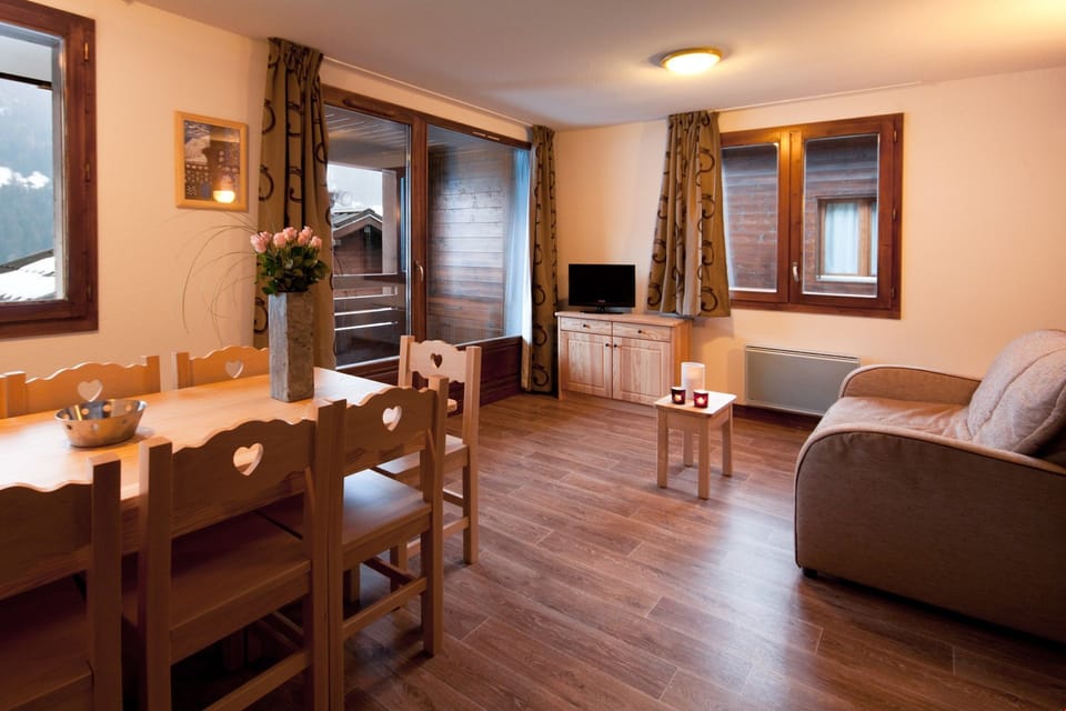 Sit back and relax in our cozy apartment in Hauteluce!