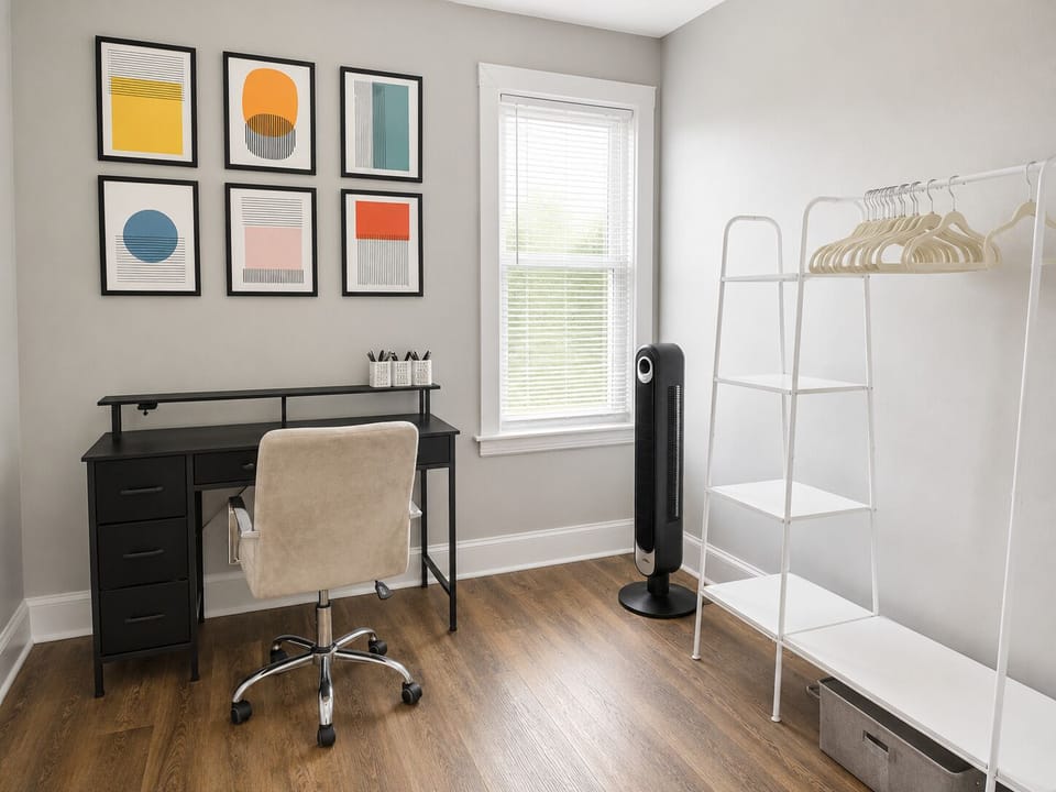 Dedicated office space and extra closet space