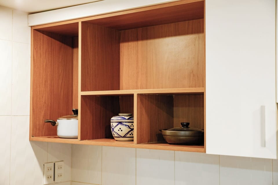 City Studio Suite, No Windows | Private kitchen | Fridge