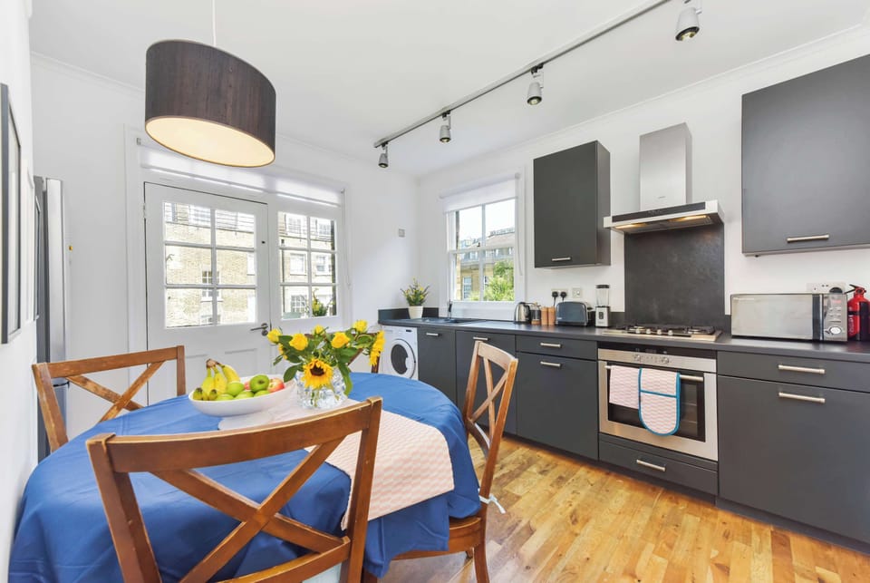 kitchen dining