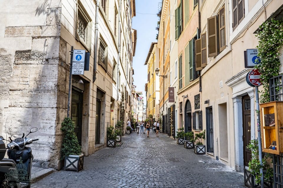 Via dei Coronari (peatonal street)