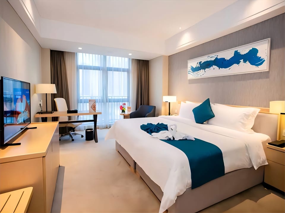 Premium bedding, desk, free WiFi, bed sheets