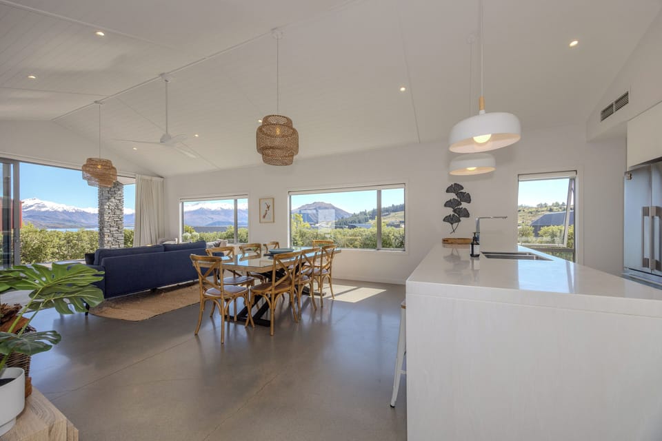 Kitchen/living