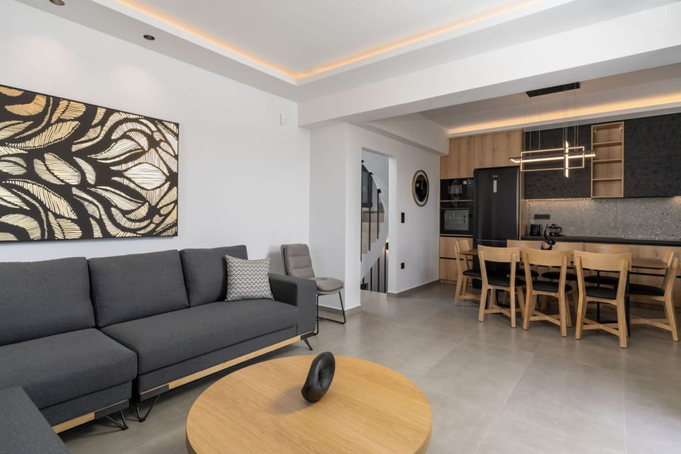 House | 10 bedrooms, soundproofing