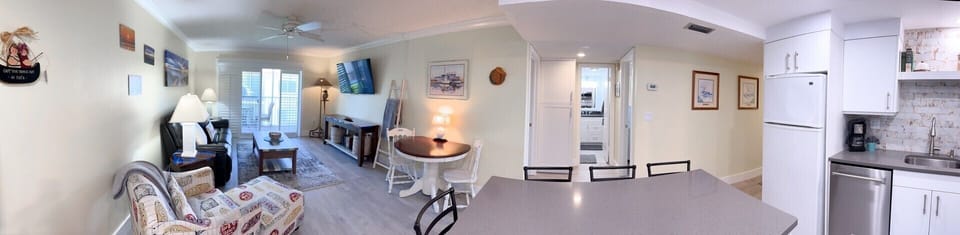 PI D228 Dining area