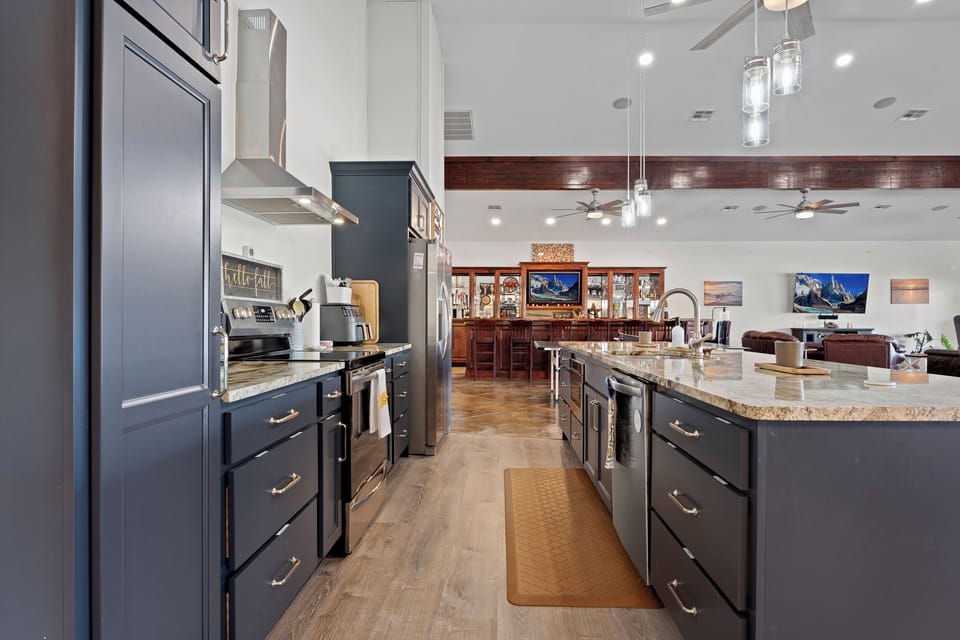 House (3 Bedrooms) | Interior