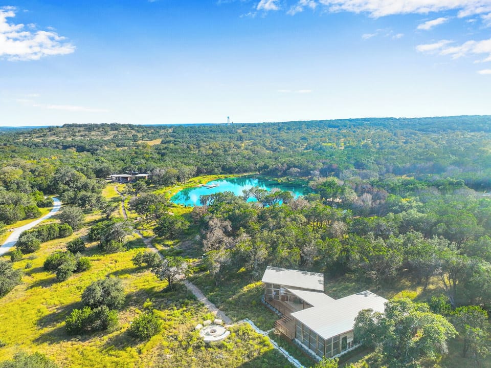 The unit is located on the Wild Candy lake