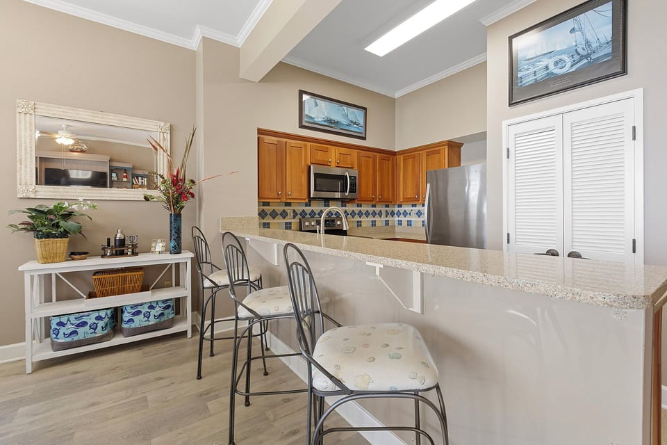 Tides 1411 Kitchen