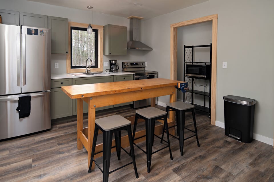 The perfect blend of modern design, sophistication, and serene nature.