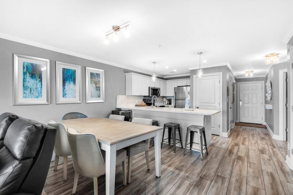 Condo, Multiple Beds (Emerald Dunes 103) | Dining