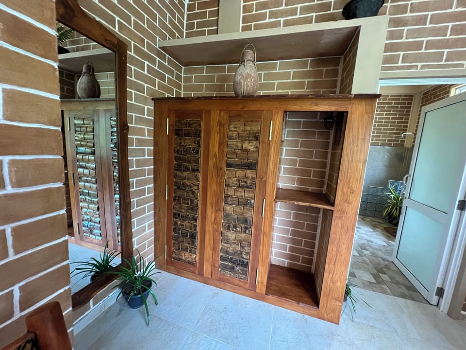 Deluxe Double Room, 1 Bedroom, Garden View | Individually decorated, individually furnished, desk, laptop workspace