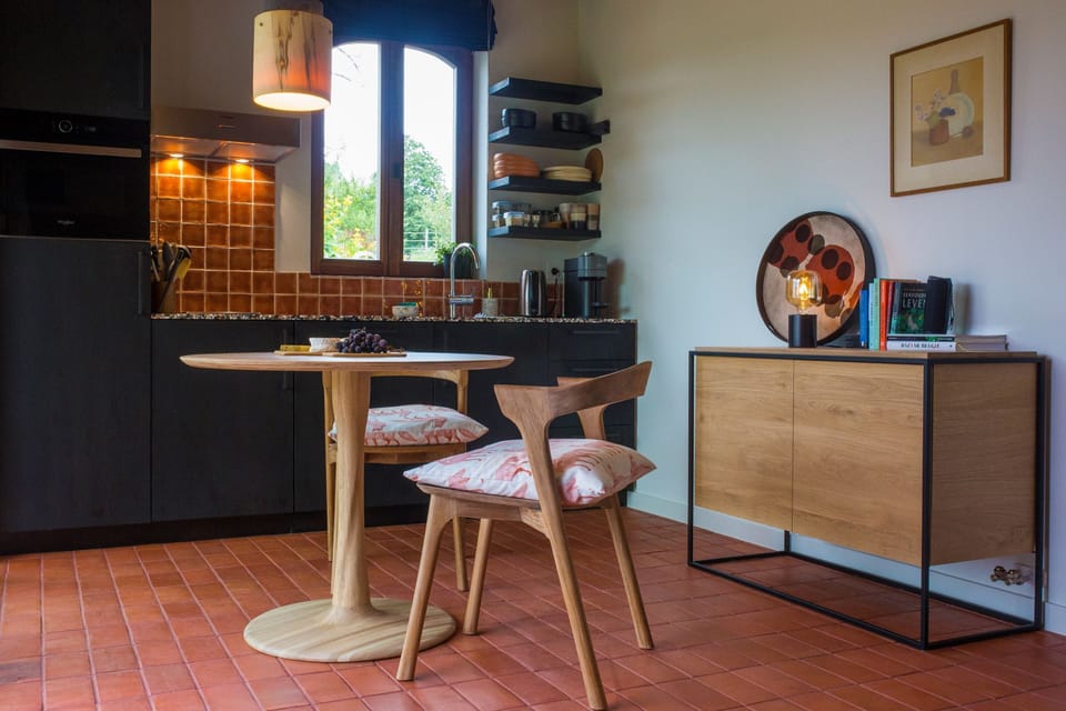 f98e5a94-c67d-4cea-afc9-bc0564348834