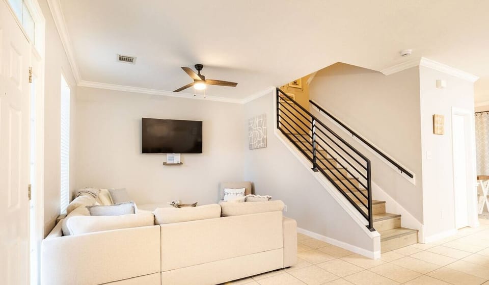 1d06eb6f-fea4-4921-9b4c-b9c89f594aa1