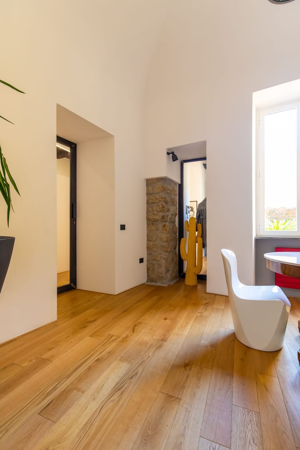 House | 1 bedroom, desk