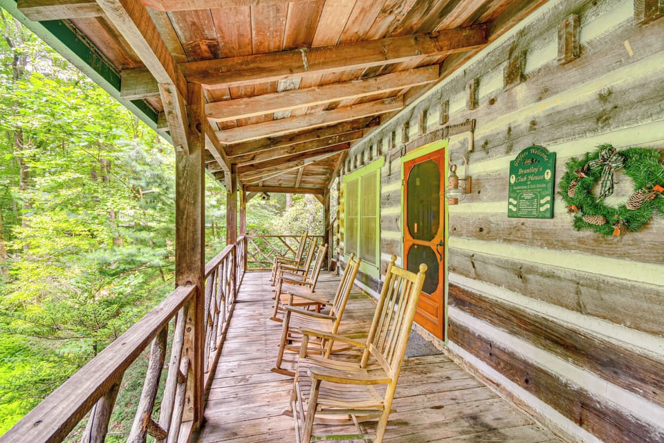 Deck | Wooded View