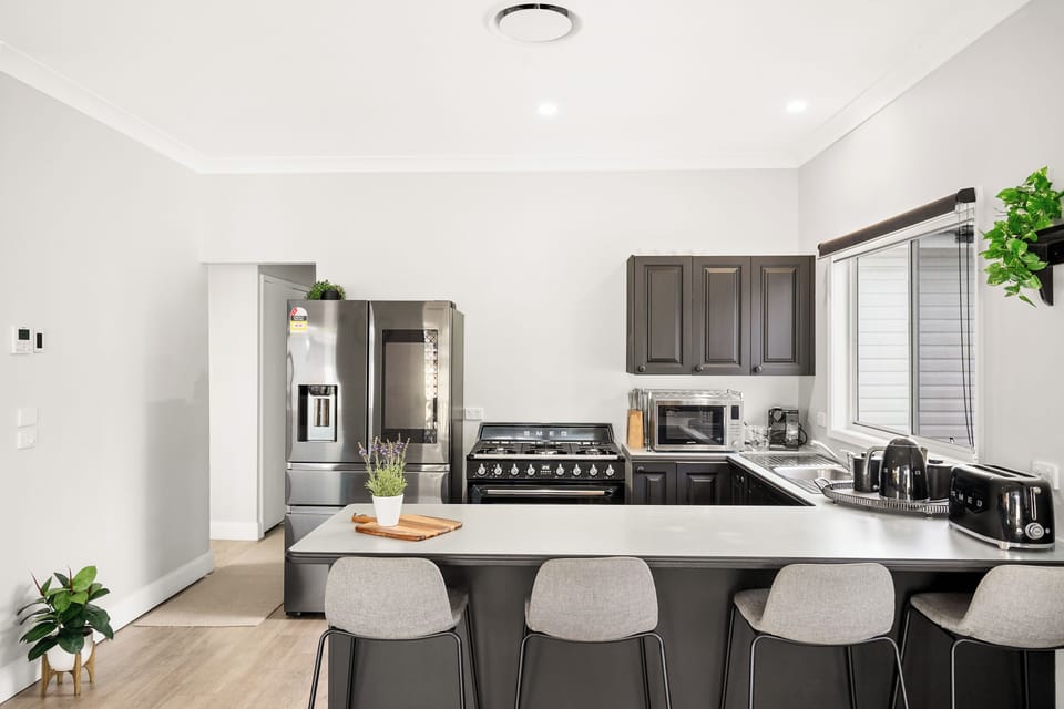 Main kitchen, oven, gas, dish washer, smart fridge, smeg appliances 