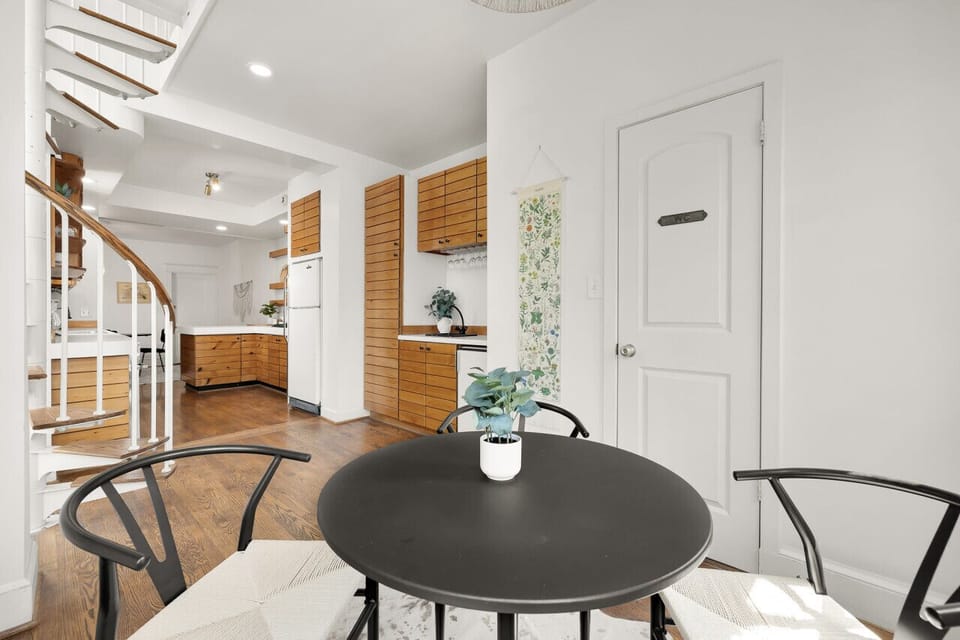 Breakfast Nook