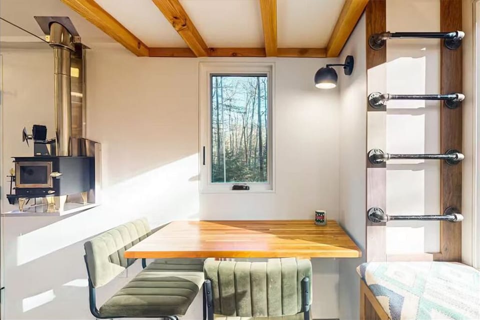 Dining table/Desk