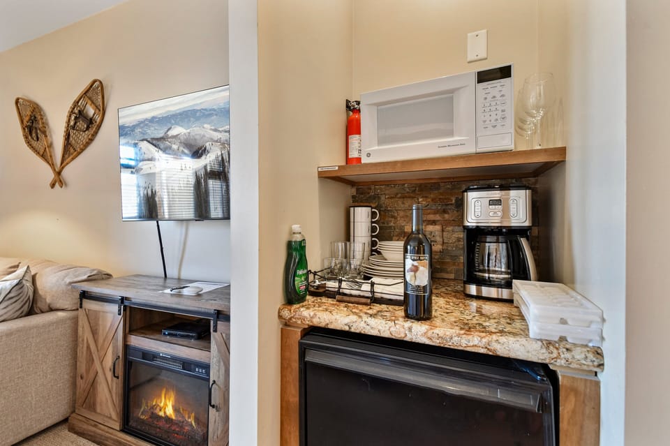 Kitchenette
